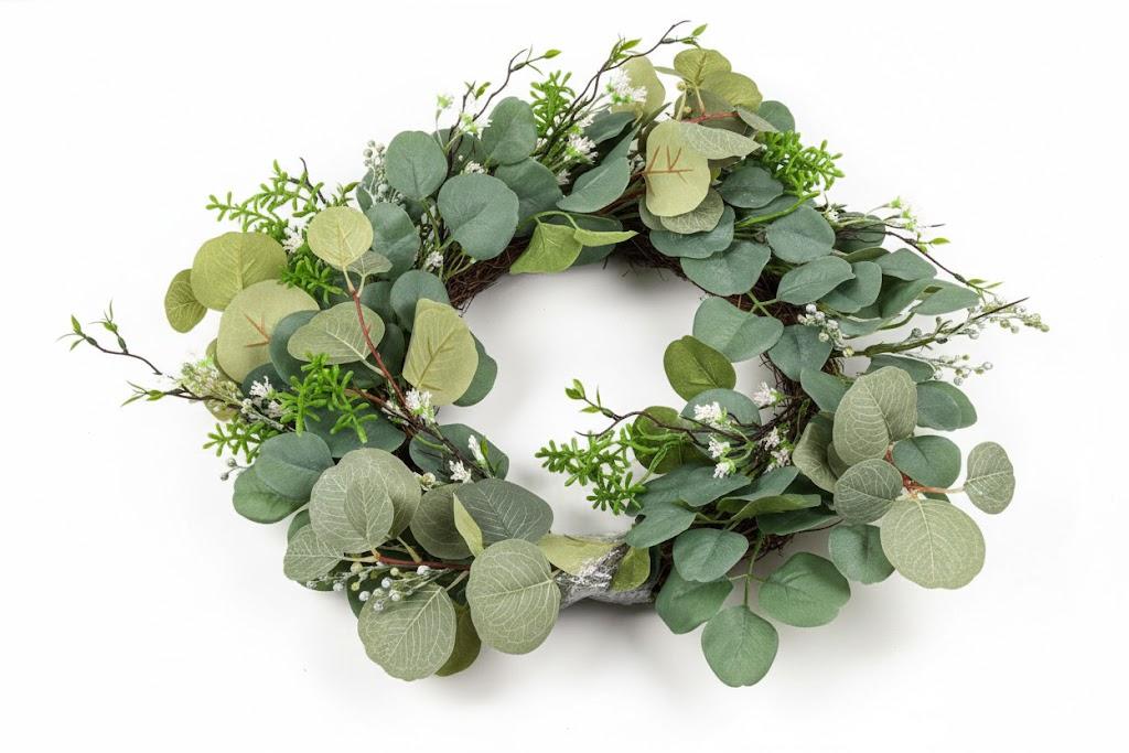 HD 24IN EUCALYPTUS/BERRY SPIRAL WREATH