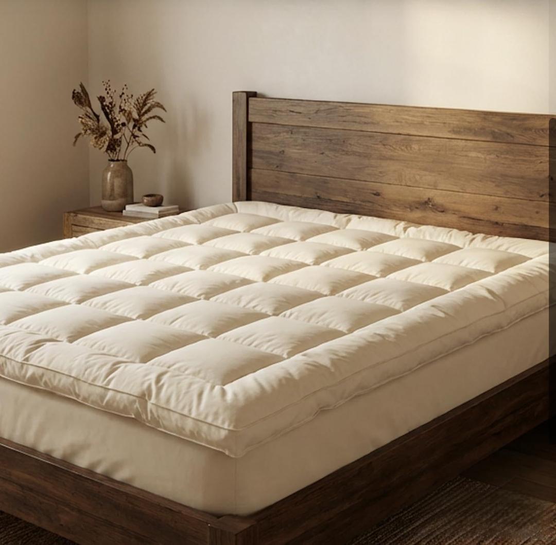 100% Merino Wool Mattress Topper for Back Pain Relief Natural Handmade Merino Wool Pad 1 Inch Thick Cooling Breathable with 2 Elastic Straps, Ivory King 78x80 Inches,  Ivory, King