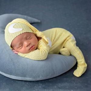 Ylsteed Newborn Photography Outfits - Boy & Girl Photoshoot Costume Set with Infant Rompers & Props 