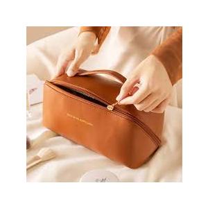 Personalized Makeup Bag for Women - Customized Large Travel Cosmetic Bag with Initial and Name - Premium PU Leather Toiletry Bag with Compartments and Handle for Travel Essentials & Gifts