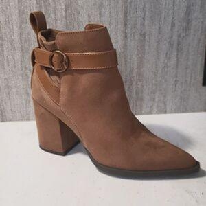 SM New York Celia Ankle Boots  8