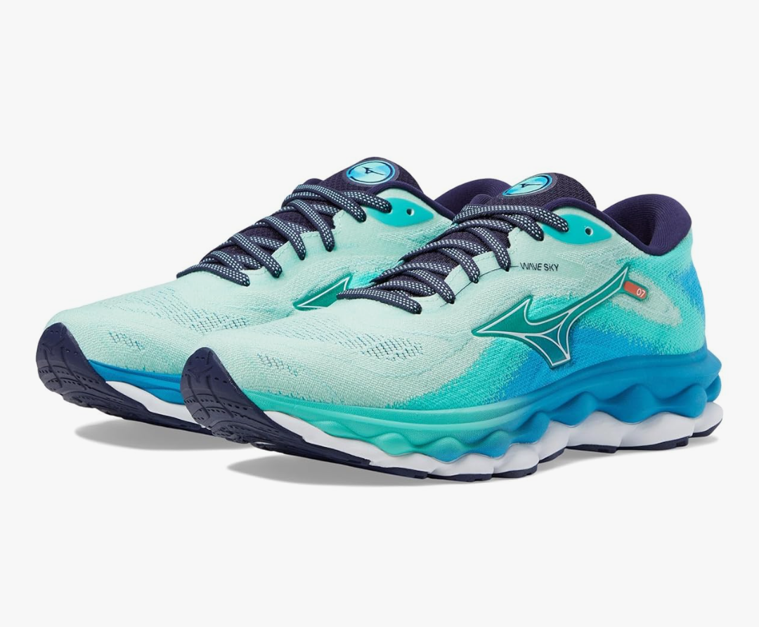 Mizuno Women's Wave Sky Running Shoe
Size 8.5