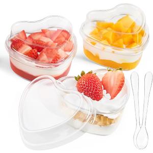 Qeirudu 50 Pack 5 oz Heart Shaped Dessert Cups with Lids and Spoons, Mother's Day Mini Dessert Shooter Cups for Party Serving Parfait Cheesecake Mousse Pudding