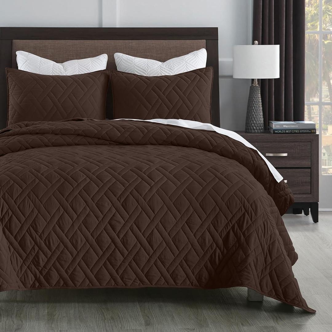 HORIMOTE HOME Quilt Set Queen Size Chocolate, Classic Geometric Diamond Stitched Pattern, Ultra Soft Microfiber Lightweight Bedding Bedspread Coverlet for All Season with 1 Quilt 2 Pillow Shams