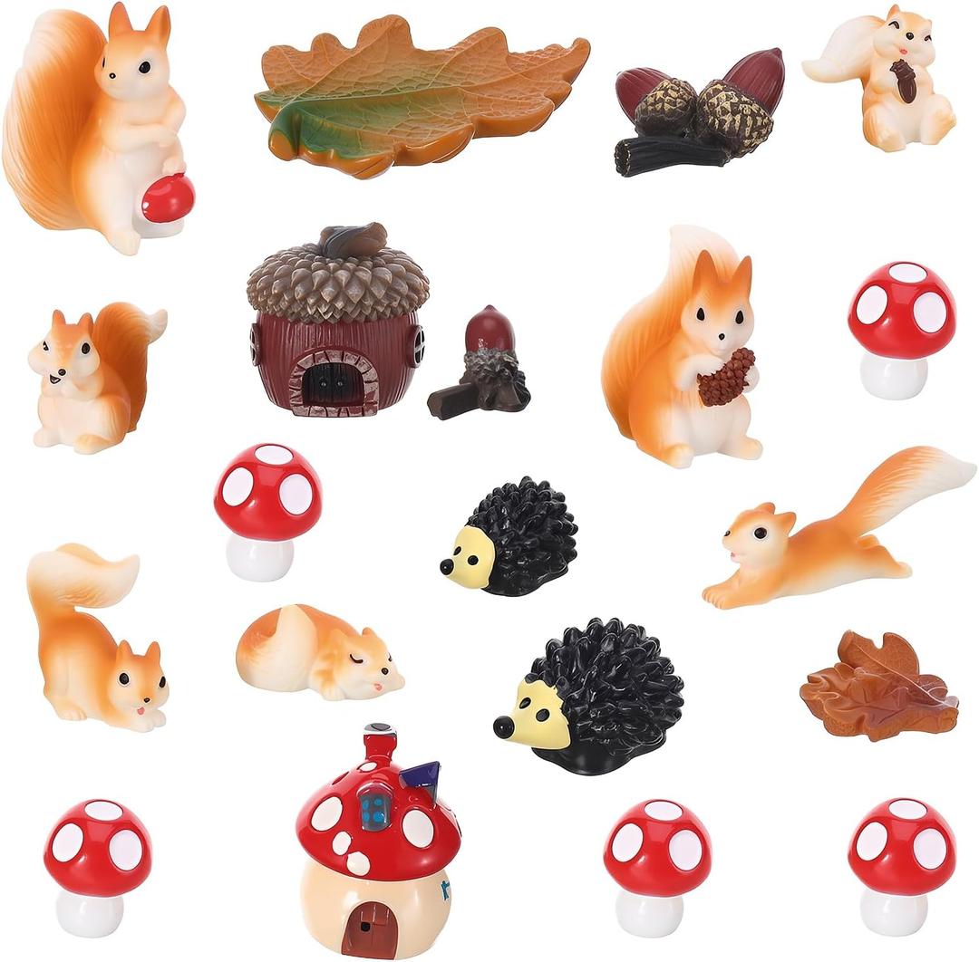 20Pcs Mini Resin Squirrel Figurines Miniature Squirrel Figures Tiny Fall Resin Squirrels Fairy Garden Accessories for Outdoor Landscape Garden Lawn Pot DIY Cake Decor