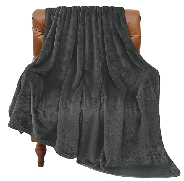 BEDELITE Fleece Blanket White Throw Blanket for Couch & Bed, Luxury Plush Cozy Fuzzy Blanket 50" x 60", Super Soft Warm Lightweight Throw Blanket for Travel Camping, Gray