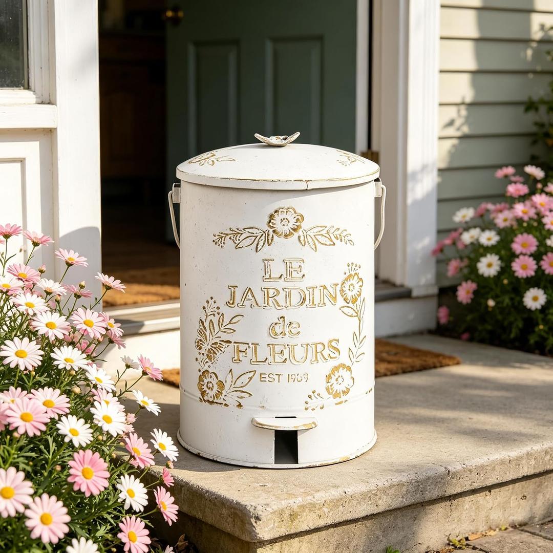 Rustic Metal Trash Can with Lid and Pedal Farmhouse Step-On Garbage Can Vintage Distressed Design Recycling Waste Bin with Removable Inner Bucket & Wooden Handle for Home Yard Kitchen Bathroom 8 Liter