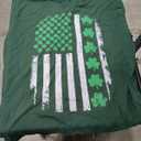 US American Flag with Shamrocks for St Patricks Day T-Shirt XL