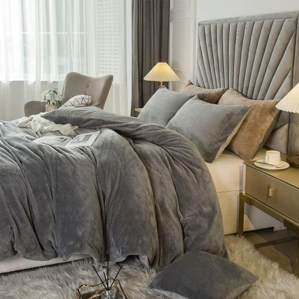 Velvet Plush Shaggy Duvet Cover Set,Luxury Ultra Soft Fluffy Duvet Cover Set,Winter Fuzzy Duvet Cover Set, (1 Faux Fur Duvet Cover +2 Faux Fur Pillow,Full/Queen,Smoky Grey)