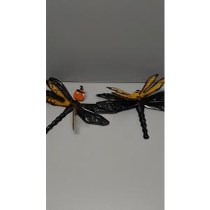 2pcs Wrought Iron Dragonfly Wall Art Decor Realistic Simulated Dragonfly Stake for Garden Decor