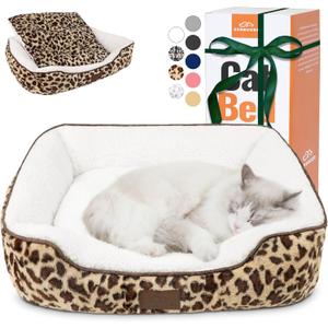 Zerbuger Rectangle Cat Dog Bed for Large Medium Small Pets Indoor Outdoor Machine Washable Sleeping Sofa Non-Slip Bottom Soft Puppy Bed Durable Orthopedic Calming Pet Cuddler (Medium, Leopard)