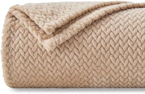 Amazon.com: NEWCOSPLAY Super Soft Throw Blanket Brown Premium Silky Flannel Fleece Leaves Pattern Lightweight Bed Blanket All Season Use (Brown, Throw(50"x60")) : Home & Kitchen