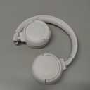 JBL Tune 520BT - Wireless On-Ear Headphones, Up to 57H Battery Life and Speed Charge, Lightweight, Comfortable and Foldable Design, Hands-Free Calls with Voice Aware (White)