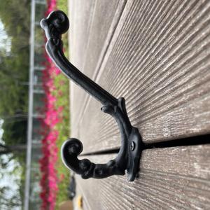 4 Pack Cast Iron Wall Hooks Antique Vintage Rustic Farmhouse Coat Hooks, Great for Coats, Bags, Towels, Hats, Mounting Screws Included (Black)