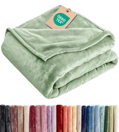 Ultra Soft Fleece Blanket Queen Size - Flannel Fleece Luxury Queen Blanket - Lightweight for Couch Bed Chair - Thick, Warm & Breathable - All Season Cozy Fuzzy, Anti-Static Microplush Bedding, Celadon