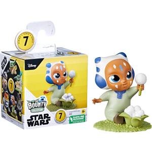 Star Wars The Bounty Collection Series 7, Ahsoka Tano Mini Action Figure, Baby Ahsoka Pose, 2.25 Inch Star Wars Toys for 4 Year Old Boys & Girls