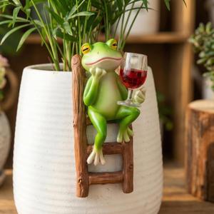 Frog Garden Decor - Mini Resin Frogs Figurines, Waterproof Garden Frogs Outdoor Decor for Patio,Flower Pot & Indoor Shelf,Funny Garden Decor Frog Ornament Gift for Plant Lovers (Style 2)