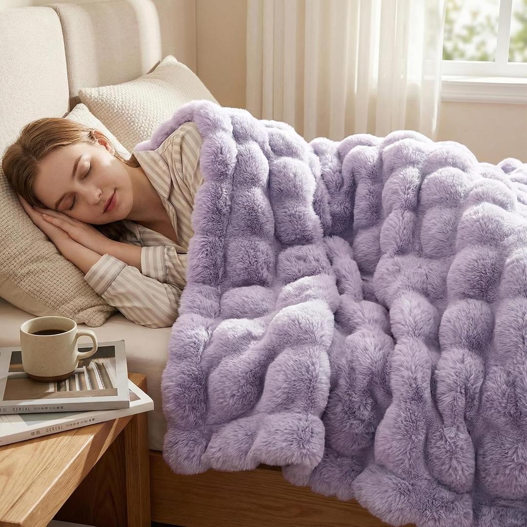 DREAMNINE Soft Faux Bubble Rabbit Fur Blanket Queen Size, Thick Cozy Decorative Warm Fuzzy Fur Blanket for Bed Couch Sofa Chair Bedroom Living Room Dorm Gift, 80 * 90 Inches, Lilac Purple
