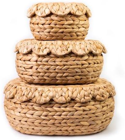 Set of 3 Wicker Storage Baskets with Lid - Decorative Handwoven Rattan Baskets for Organizing, Small Hyacinth Storage Boxes with Scalloped Edges, Natural Woven Storage Bins with Lids (Water Hyacinth)