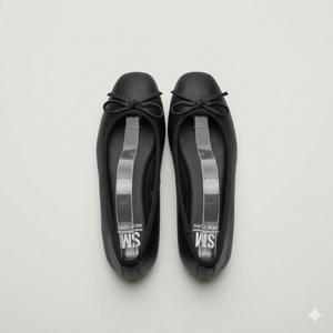 Women’s Modern Cutout Flats, Size 6