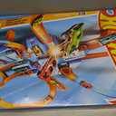 Hot Wheels Track Set with 1:64 Scale Toy Car, 4 Intersections for Crashing, Powered by a Motorized Booster, Criss-Cross Crash Track, Medium