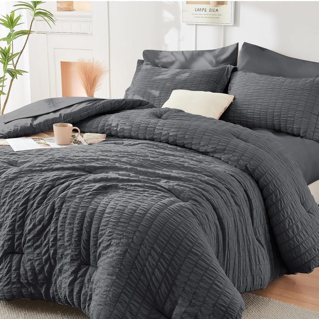 HYMOKEGE 7 Piece King Size Comforter Set Seersucker, All Season Luxury Bed in a Bag for Bedroom, Bedding Set with Comforters, Sheets, Pillowcases & Shams, Dark Grey