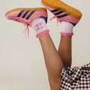 2 Pairs Women's Cute Pilates Ruffle Socks, Grippy Non-Slip Crew Socks with Embroidery for Yoga Barre Workout