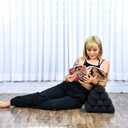 Leewadee Triangle Cushion – Comfortable Backrest for TV or Reading, Incline Pillow for Relaxing Made of Kapok, 20 x 13 x 13 inches, Black