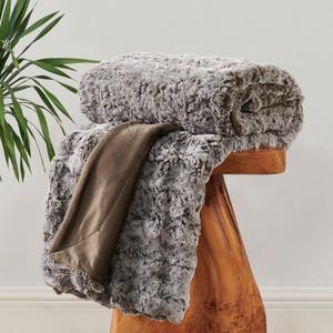 Luxurious Faux Fur Throw Blanket Reversible to Cozy Velvet, Coffee Brown with White Tips, 595GSM Soft Fuzzy Fluffy Plush Furry Warm Blanket for Couch Bed Chair Sofa, 50"x60"