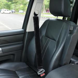 Amooca Soft Faux Fur Universal Fit Seatbelt Cover Car Truck SUV Airplane Seat Belt Shoulder Pad for Carmera Backpack Straps Neck Cushion Protector Extra Long 25.6in Black