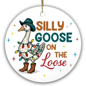 Silly Goose On The Loose Christmas Ornament 2025 Funny Goose Ornament, Farm Animal Tree Decoration, Rustic Farmhouse Holiday Dcor, Gag Gift for Friends, Coworkers, Farmers & Animal Lovers, 2 Pack