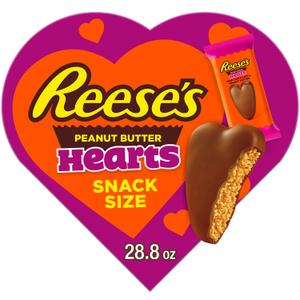 REESE'S Milk Chocolate Snack Size Peanut Butter Hearts, Valentine's Candy Gift Box, 28.8 oz (EXP 08/31/26)