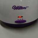 Wilton Candy Melts Melting Pot, Perfect for Strawberries and Cakepops, 2.5-cup Capacity, Packaging May Vary