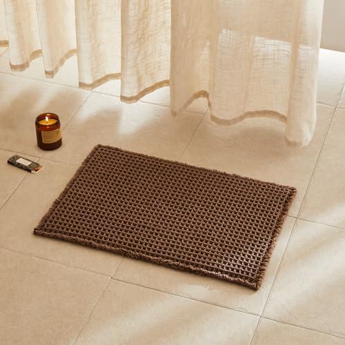 TYUU Waffle Bath Mat, Boho Bathroom Rugs Non Slip Washable Super Absorbent Quick Dry Bath Mat Farmhouse Bathroom Decor, 24"x16" Mocha