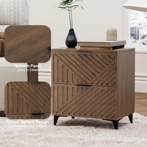 Chilihom Nightstand with 2 Drawers Night Stand with Fluted Panel, Modern Bedside Table for Bedroom, Wood End Table Side Table Small Storage Cabinet, Brown
