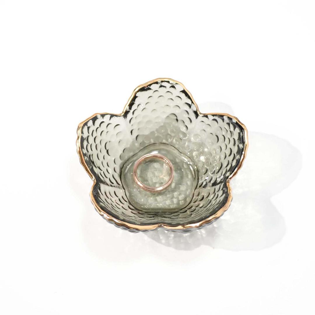 GISK Grey Flower Jewelry Ring Dish Tray,Decorative Glass Trinket Dish,Room Decor Aesthetic, Modern Accent Tray for Vanity (Grey A)