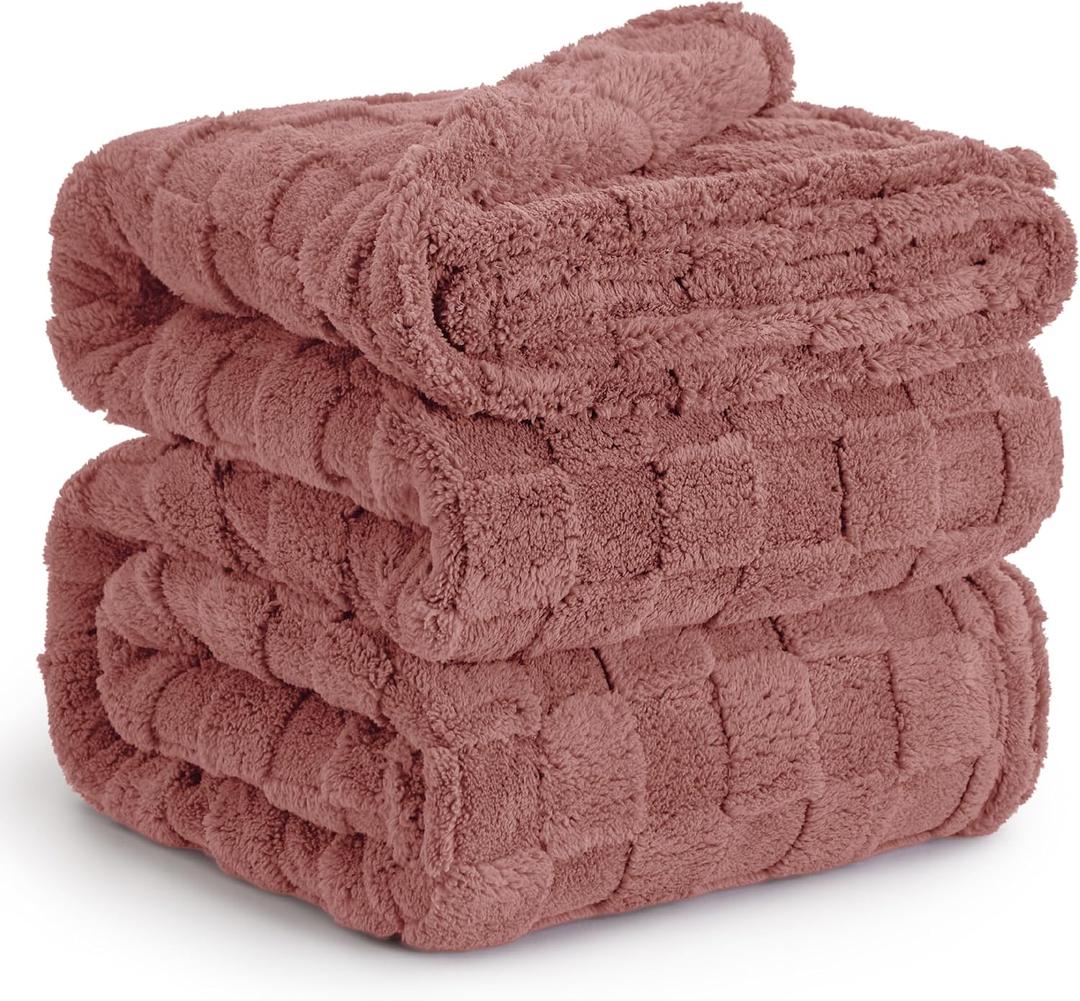 Bedsure GentleSoft Blankets Queen Size for Bed - Super Soft Cozy Blanket for Women Kids Girls, Large Fuzzy Fleece Throw for Bedroom Decor, Dusty Pink, 90x90 Inches