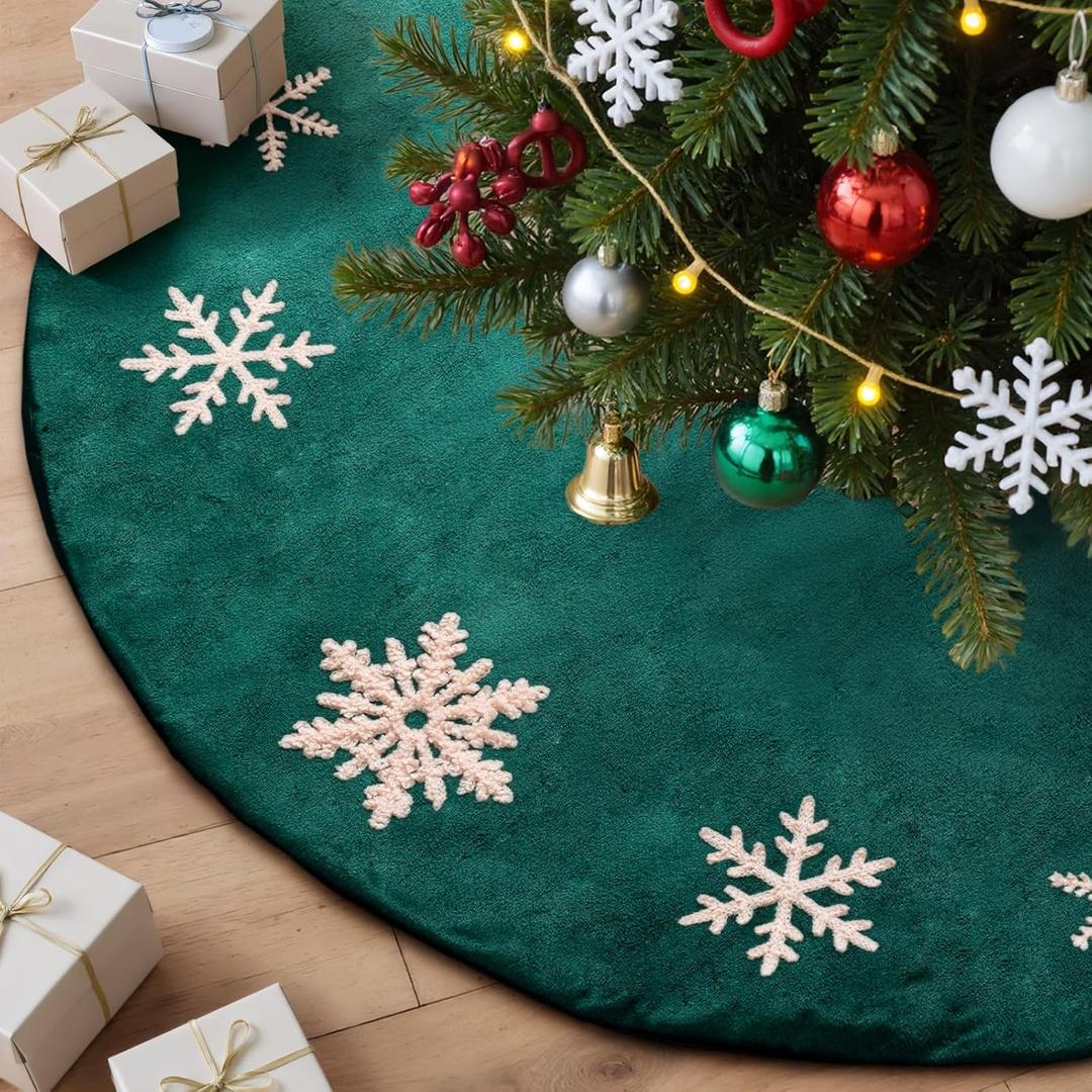 Lanpn Christmas Tree Skirt 16 inch, Velet Xmas Tree Skirt with Embroidery Snowflake Winter Christmas Tree Mat for Small mini Silm Pencil Tree Winter Holiday Indoor Xmas Decor (Green, 40cm)