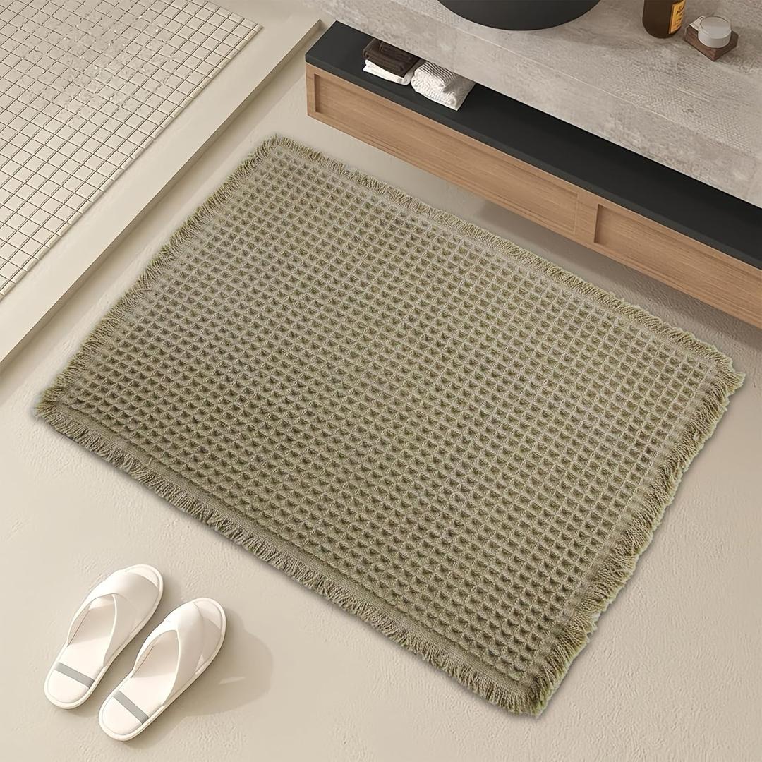 Waffle Bath Mat Rug, 18" x 25" Super Absorbent Non Slip Bath Mats for Bathroom Floor, Ultra Soft Bathmat Machine Washable Bathroom Rugs with Tassels, Brown