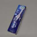 Oral-B Pro 100 3D White, Battery Toothbrush, White