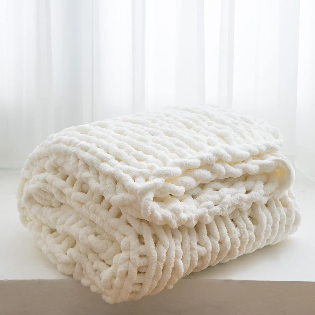 WESHIONGOO Chunky Knit Throw Blanket 50"x60" Knitted Throw Blankets for Couch Bed Fluffy Soft Blanket with Jumbo Chenille Yarn Thick 100% Handmade (Cream White) (51"x63"(Large Size Throw)