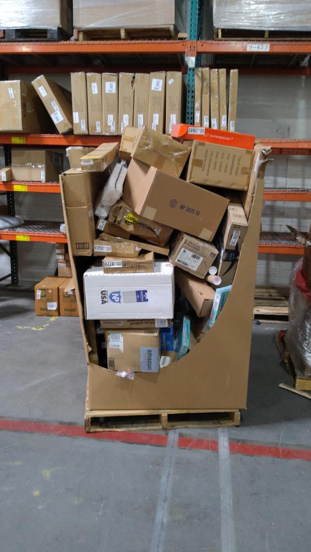Pallet of Salvage Items 