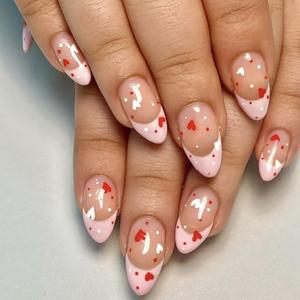 24Pcs Valentine's Day Press on Nails Short Almond Fake Nails Pink French Tip False Nails with Cute Heart Designs Valentines Heart Nails Full Cover Artificial Glue on Nail for Women Girls Nail Art