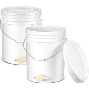 Suzile 2 Pack Plastic Honey Bucket with Gate 5 Gallon Bucket with Spigot White Honey Extractor Equipment Beekeeping Harvesting Tool Beekeeping Supplies 20L Capacity