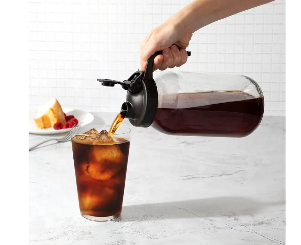 Primula Mason Jar Cold Brew Iced Coffee Maker with Stainless Steel Filter and Easy Pour Lid, Durable Glass Pitcher Fits in Most Fridge Doors, Dishwasher Safe, Made without BPA, 2-Quart, Black