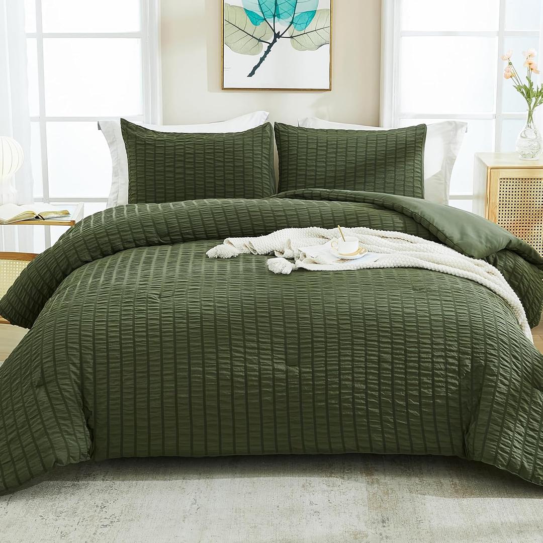 AveLom Seersucker Comforter Set - Dark Olive Green, California King, 104x96, 3 Pieces