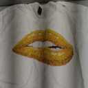 Gold Lips Biting Lipstick Makeup T-Shirt, 1X