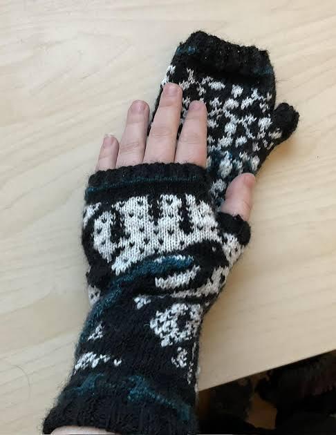 BRUCERIVER Womens Winter Knit Soft Fingerless Mitten Gloves Geometry Design On Top Black One Size