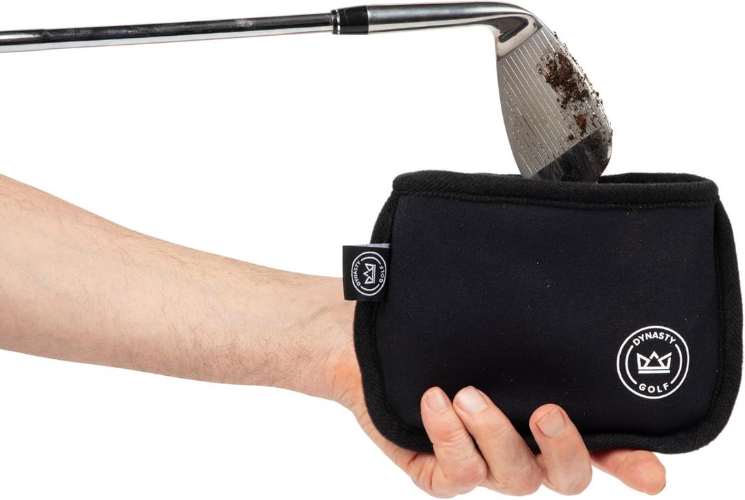 Golf Club Cleaner for Golf Bag, Clip-On Club Cleaner Pouch with Waffle Towel Interior, Wet Inside Dry Outside, Club Cleaner for Golf Bag Use On Course