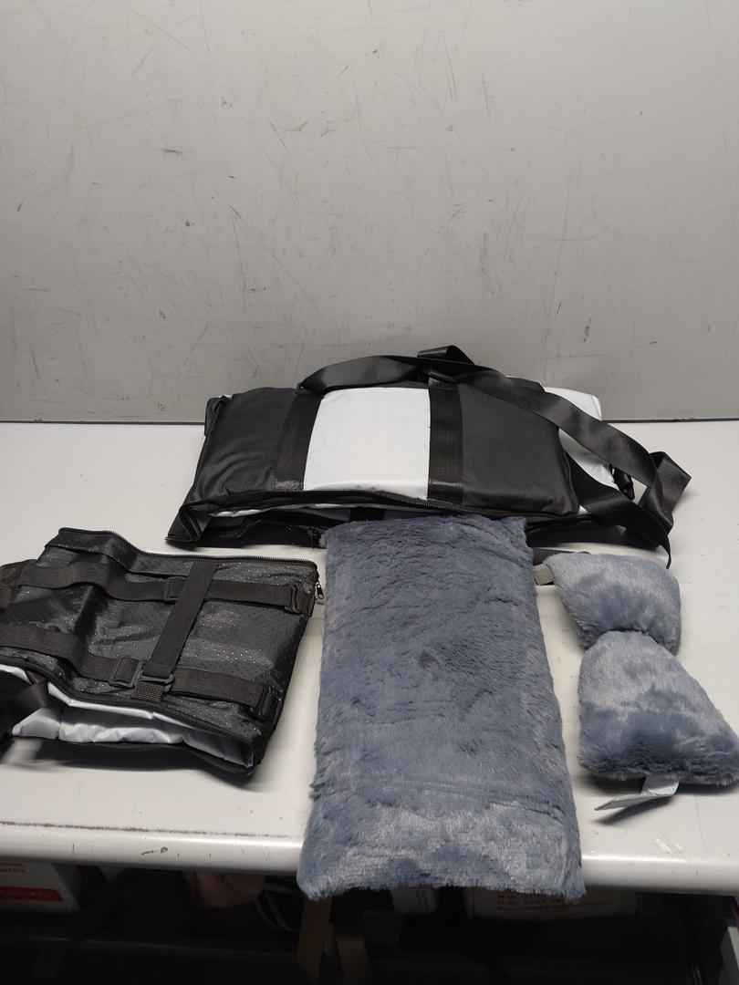 Center Console Dog Car Seat for Small Dogs, Pet Puppy Car Seats with Soft Cushion Safety Belt, Pet Bed for Cars, Washable Cat Carseats, 1 Dog Booster Cars Seats for Dogs Small 5-15 lbs(Black)